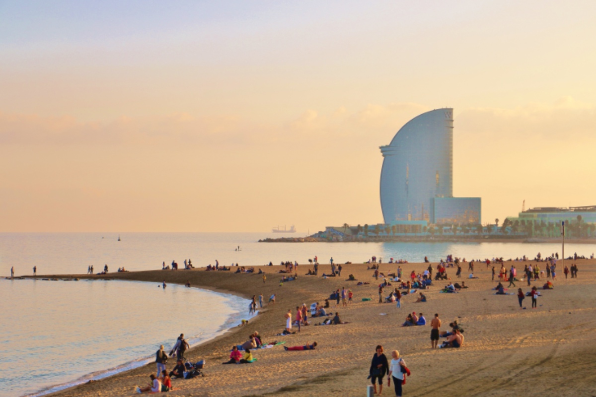 巴塞隆內塔海灘barceloneta