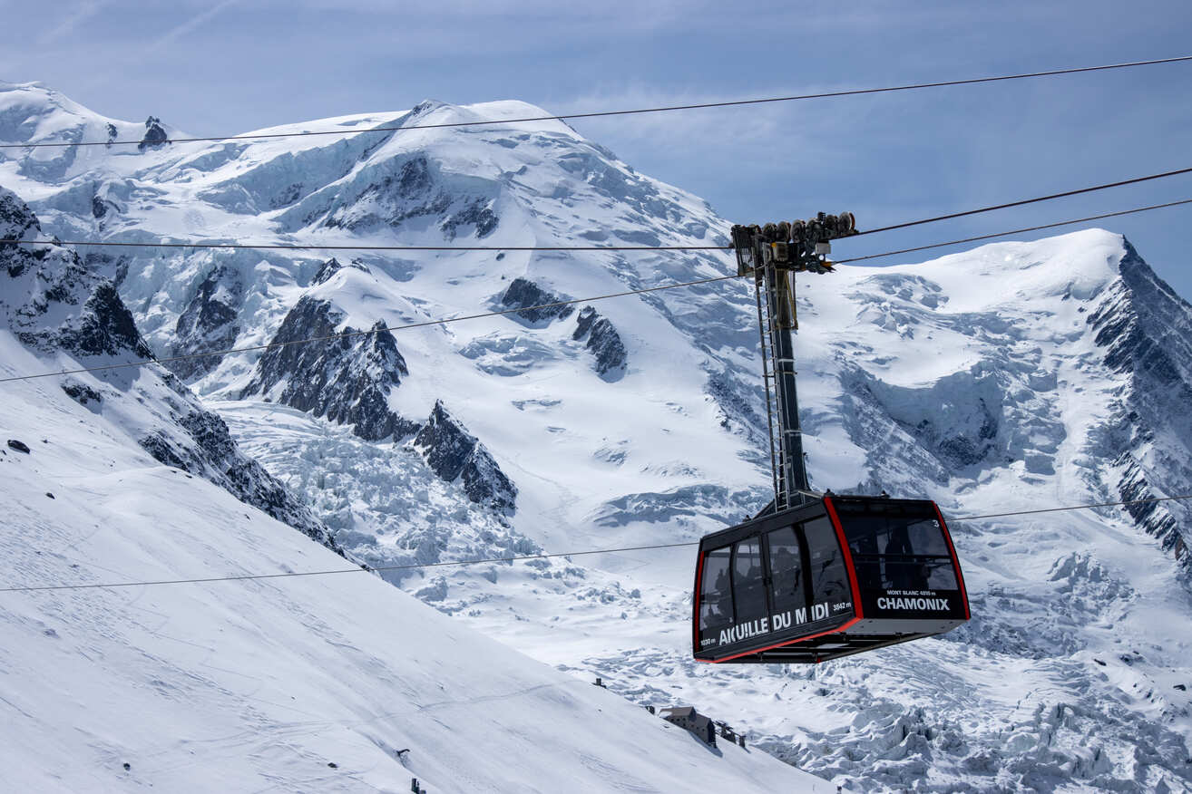 ★南針峰登山纜車