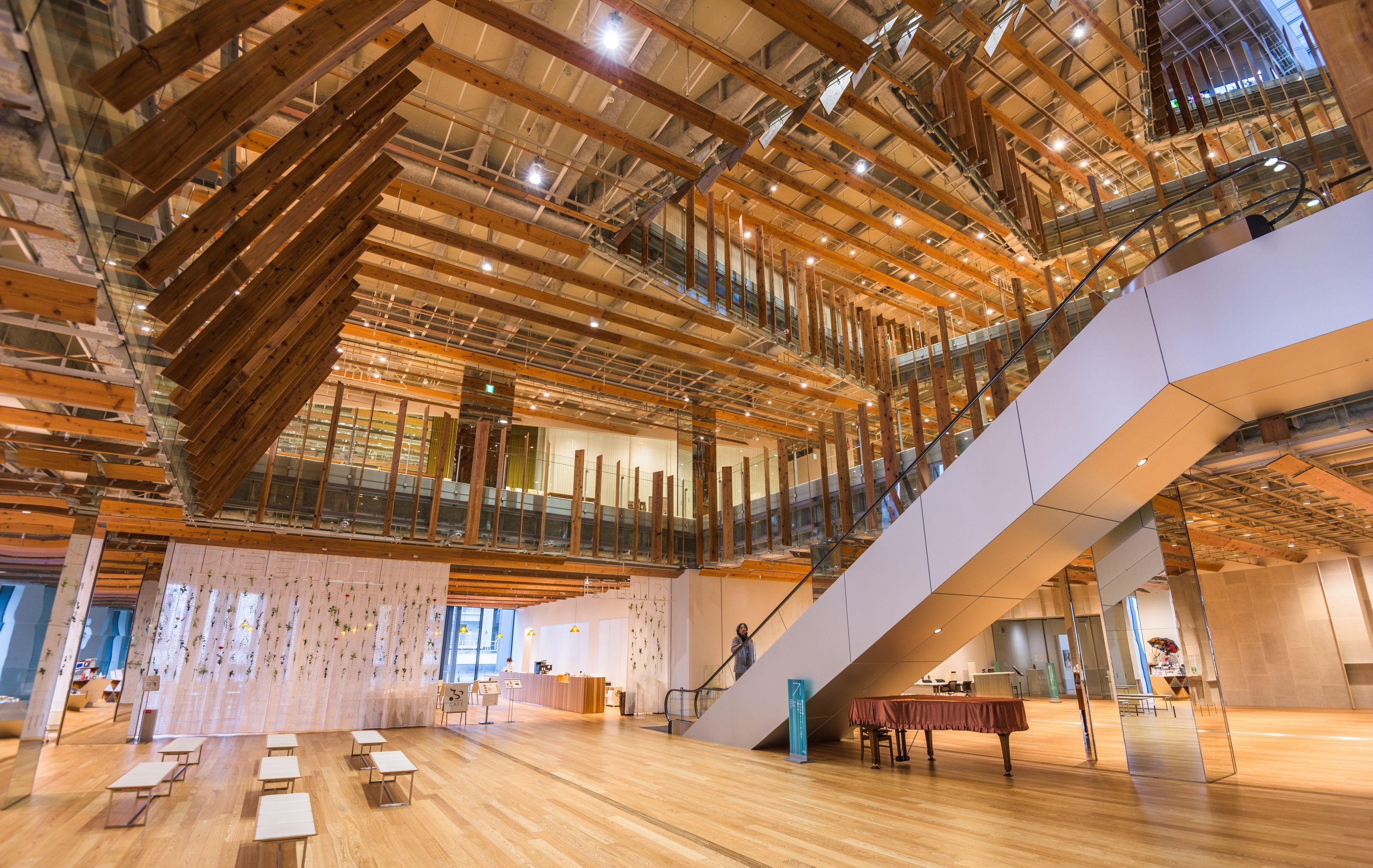 富山市玻璃美術館