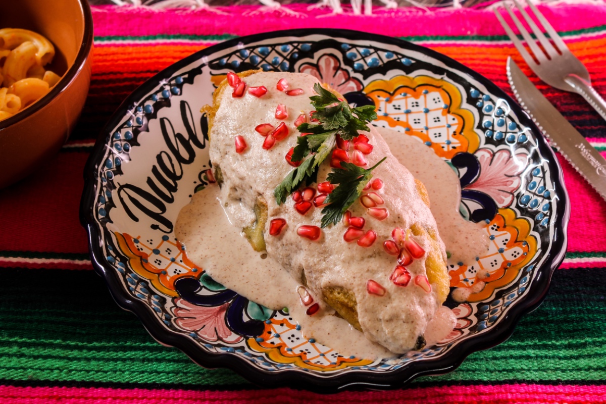 核桃醬鑲綠椒Chiles en Nogada