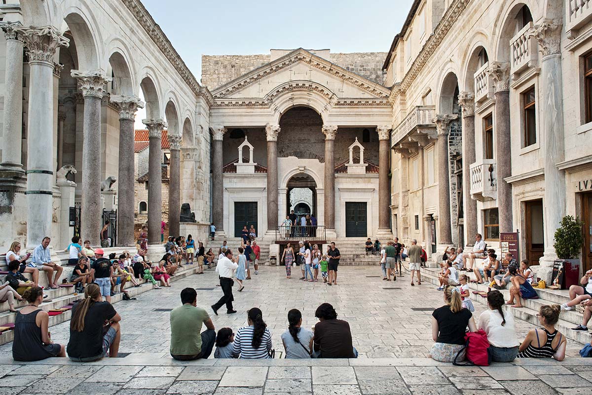 戴奧克里賢皇宮