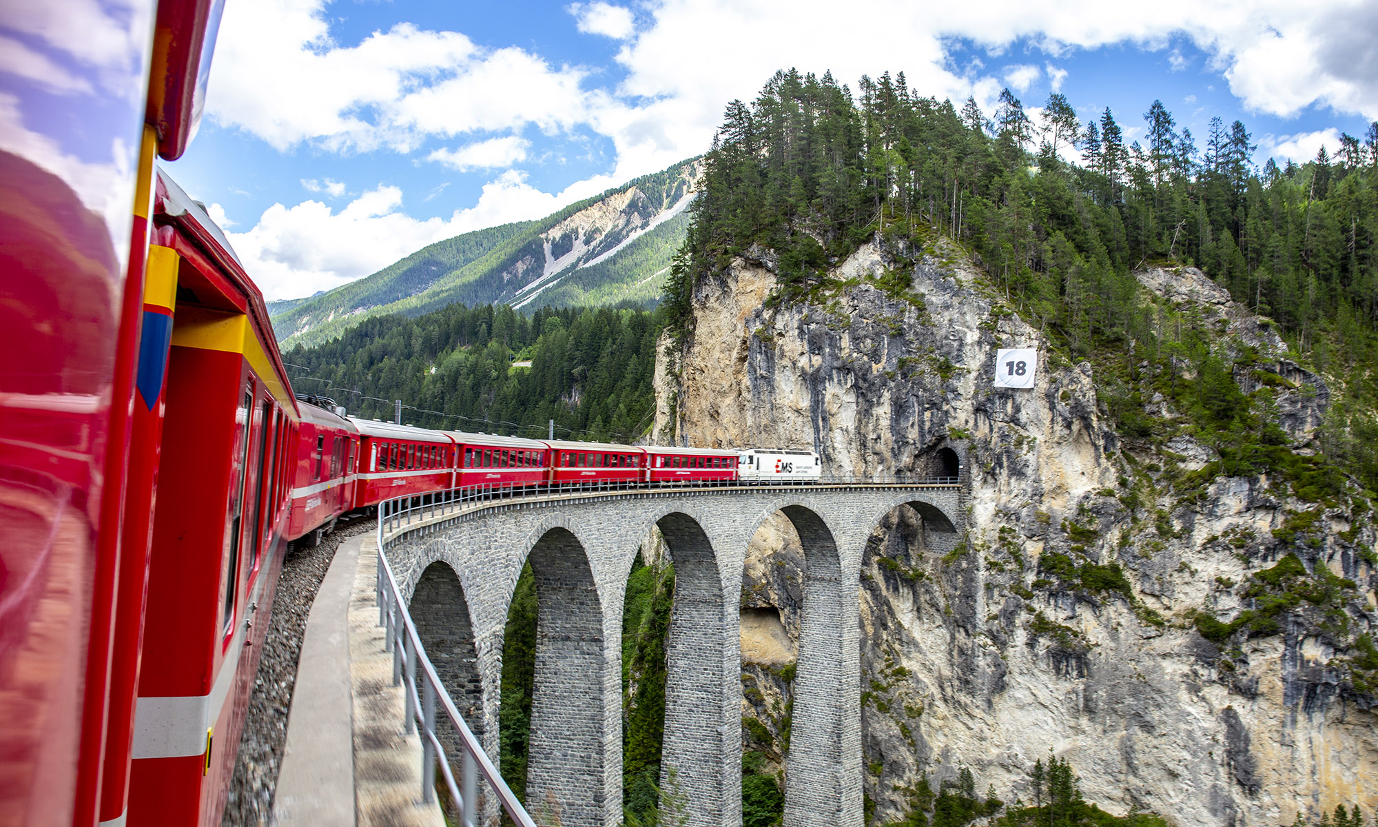 夏季 | 瑞士鐵道環遊13日