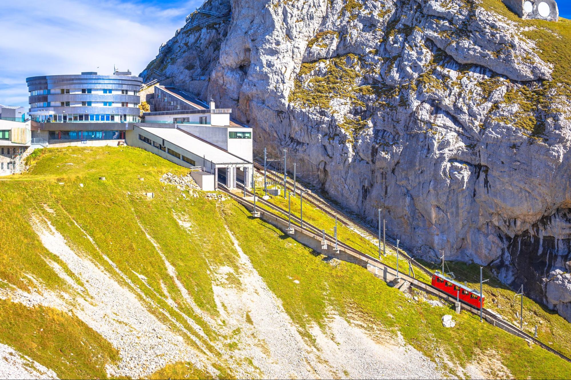 瑞士景點推薦:皮拉圖斯山最陡齒軌列車